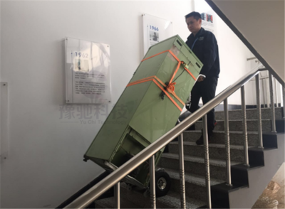 载重爬楼梯手拉车与电动载物爬楼车 创新科技赋能无障碍生活